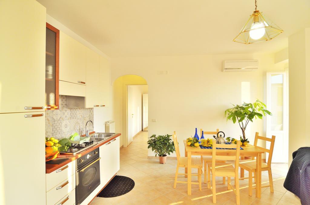 Lemon Flats Sorrento Bed & Breakfast Ruang foto