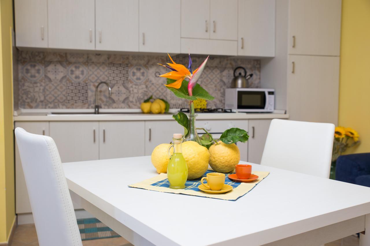 Lemon Flats Sorrento Bed & Breakfast Bagian luar foto